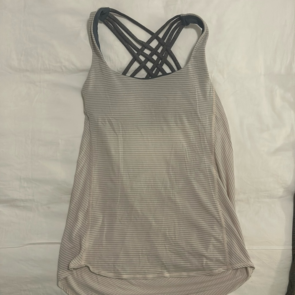Lulu lemon tank with open back bra